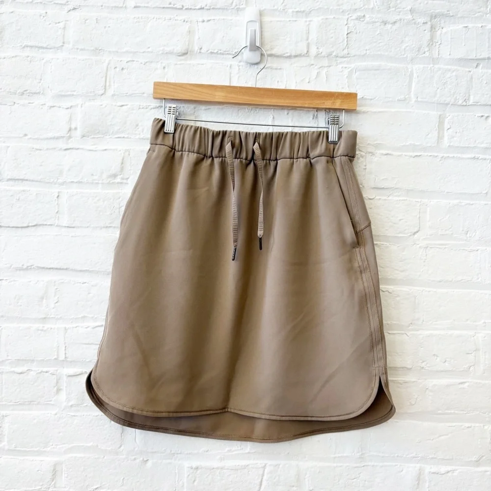 Lululemon || On The Fly Skirt Woven Frontier Taupe Brown 8‎